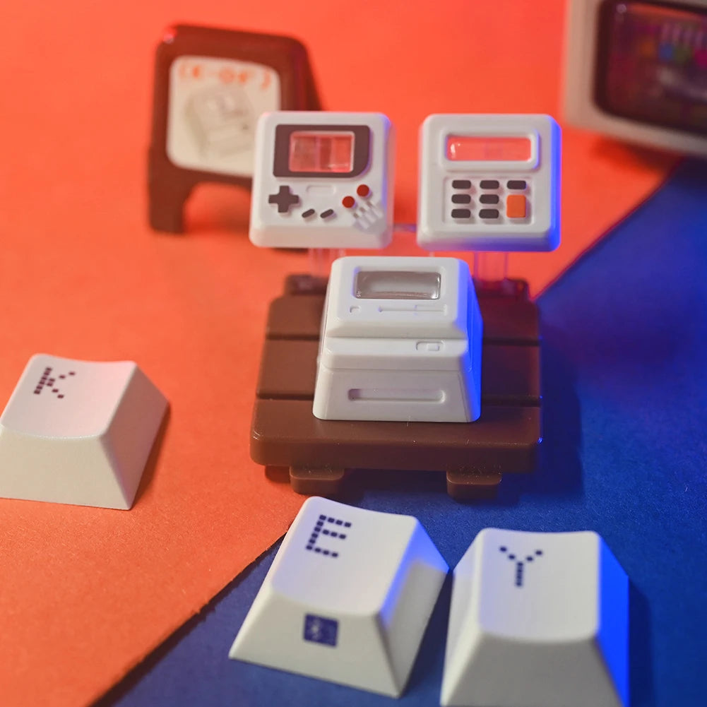 3 in 1 Cute Keycap Cute Personality Retro Key Cap Light-transmitting Keyboard Key Cap Replacement Parts for Mechanical Keyboard